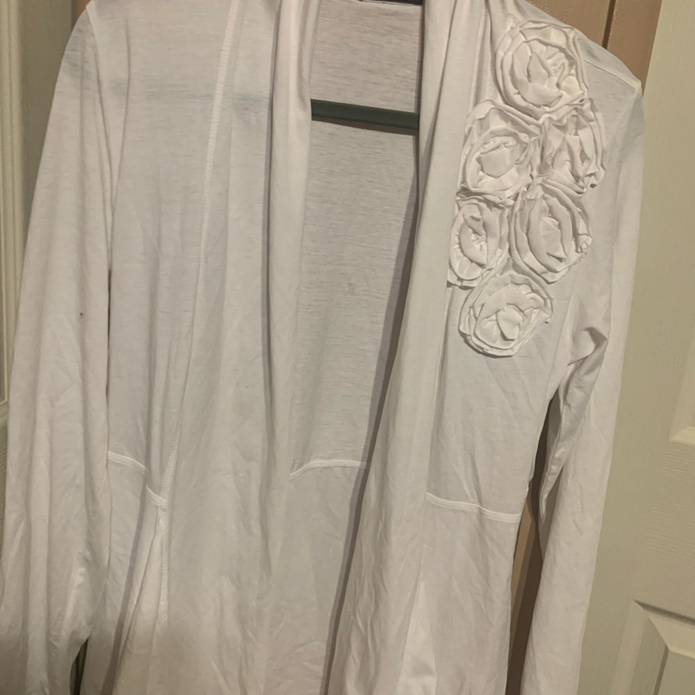 Elliott Lauren White Cardigan with Floral Details